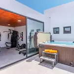 Eto Villa *